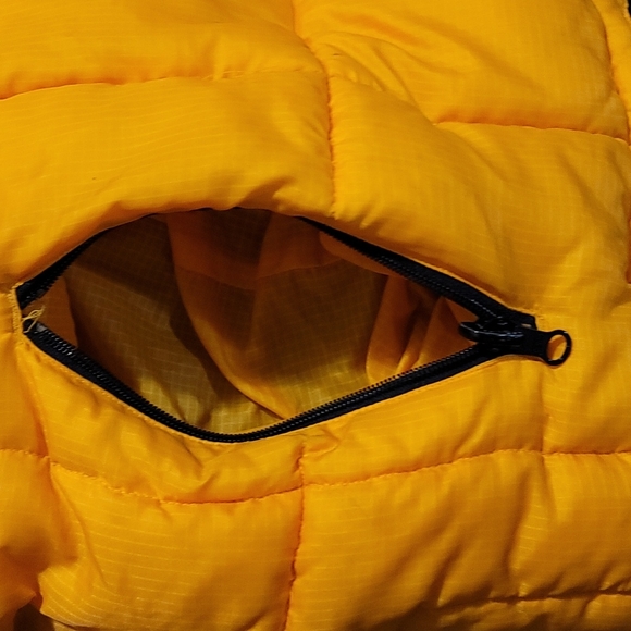 Men Like New Polar Gear reversible yellow & black Vest pocket is carrying bag LG - Picture 7 of 16